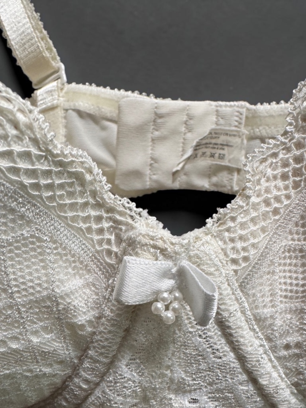 Ivory Lace Underwire Bra 34F Feminine Textured Bra - Picture 9 of 13